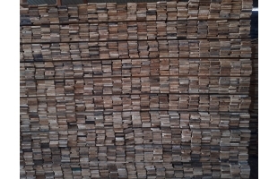 Ván thông  1300x10x18mm